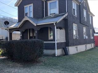 108 9th St, Wellsburg, WV 26070
