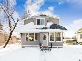 9238 Brook St, Duluth, MN 55810