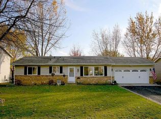 924 98th Ave NE, Blaine, MN 55434