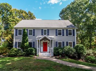 5 Greenknoll Dr, Brookfield, CT 06804
