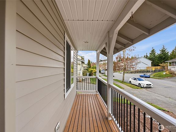 4th image of 19216 Crown Ridge Boulevard