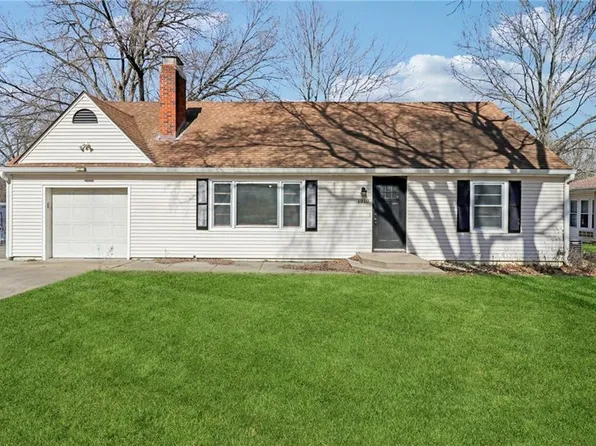 1910 Ottawa St, Leavenworth, KS 66048