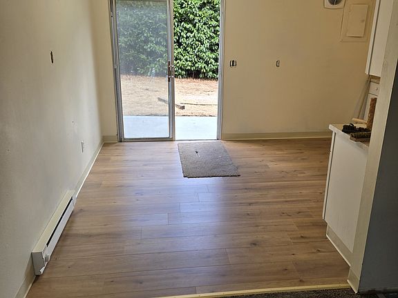 5th image of 2420 SE 130th Ave APT 3