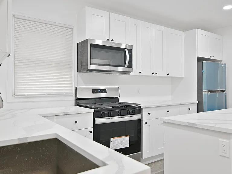 280 Forrest St #1 — Photo 6