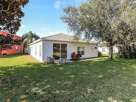 4th image of 1013 Beaconsfield Ct