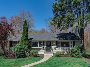 139 Orchard Pl, Ramsey, NJ 07446