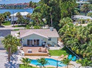 132 Punta Vista Dr, Saint Pete Beach, FL 33706