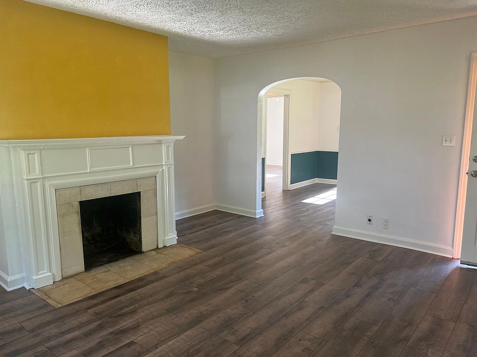 Living Room looking into the dining room