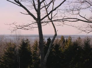 3 Goose Ledge Rd, Harpswell, ME 04079