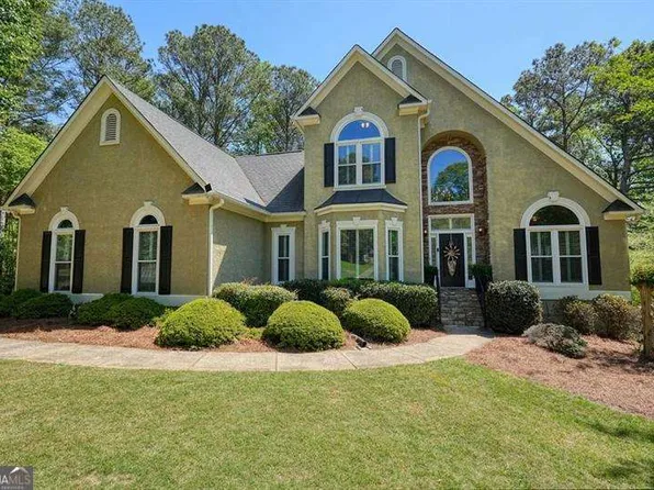716 Whisper Wind Ct, Woodstock, GA 30189