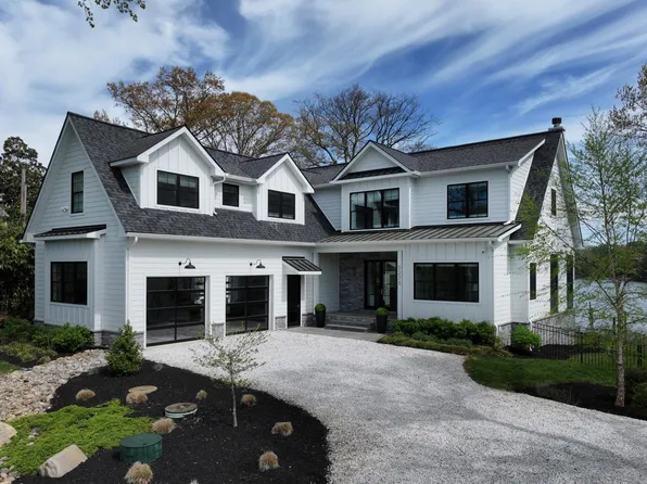 3275 Harness Creek Rd, Annapolis, MD 21403