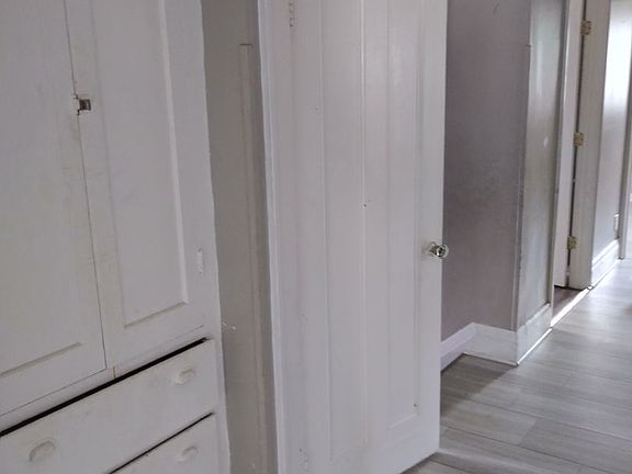 4th image of 67-69 Upton Pl