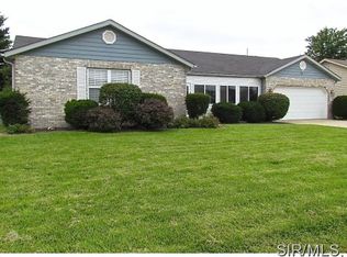 412 Erin Dr, Fairview Heights, IL