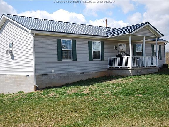 2nd image of 215 Carlee Dr