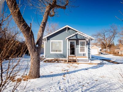 213 5th St NE, Watford City, ND, 58854