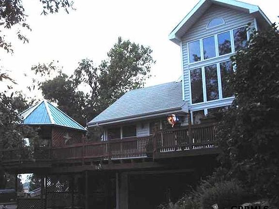 2nd image of 906 S 2nd St