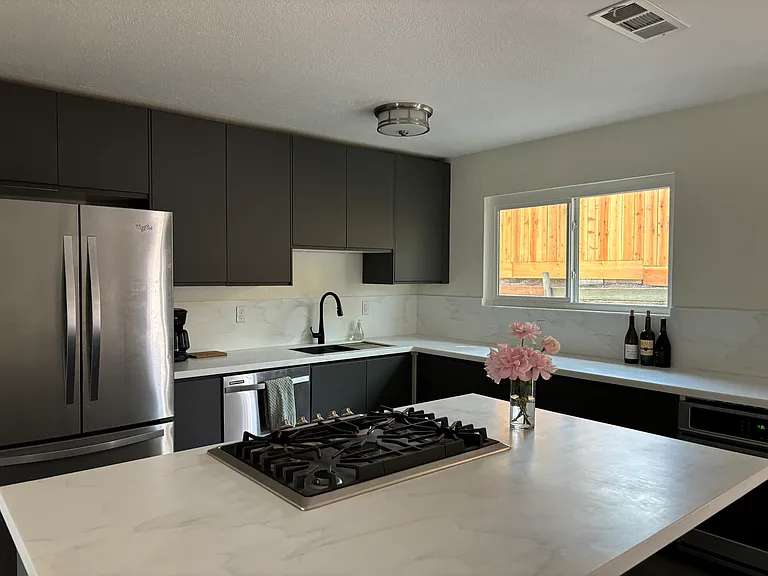 30 E Cherry Creek Rd — Photo 3