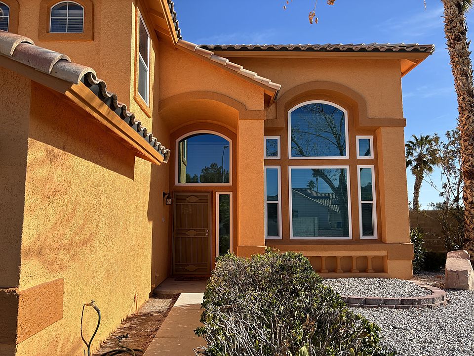 1st image of 4908 Golfridge Dr