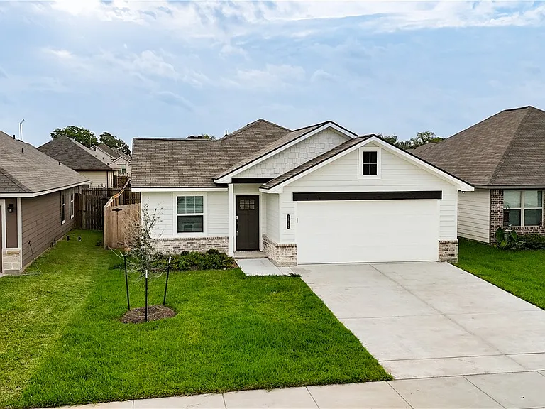 2857 Messenger Way — Photo 1