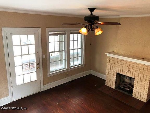 2nd image of 2821 Selma St #23