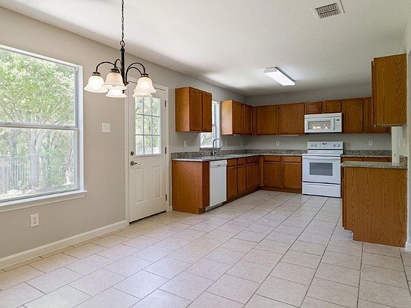 5th image of 3609 Quail View Dr
