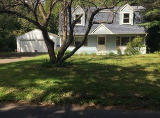 99 Stoughton Rd, East Windsor, CT 06088