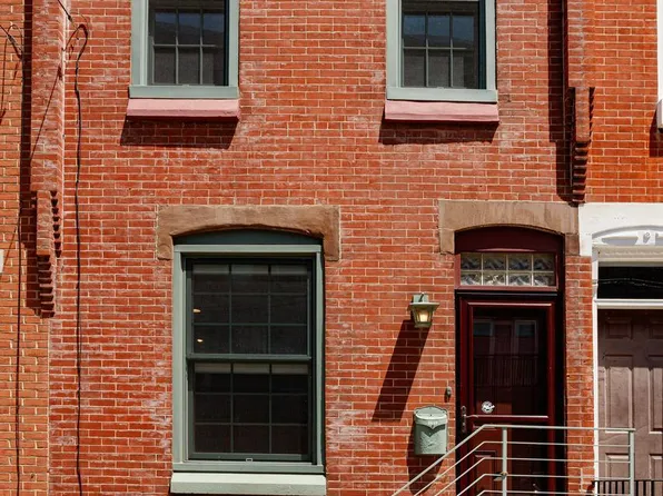 2643 Bainbridge St, Philadelphia, PA 19146