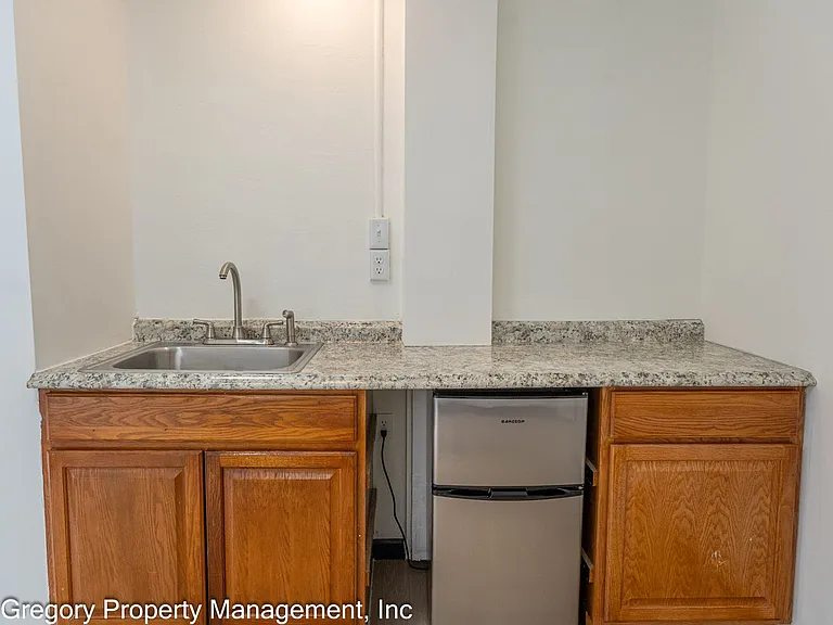 1805 Central Ave — Photo 21