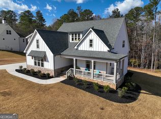 130 Lapis Lake Point, Fayetteville, GA 30215