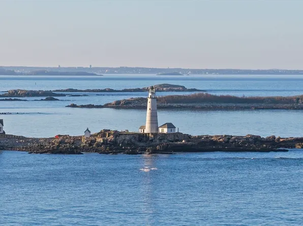 15 Glover Ave, Hull, MA 02045