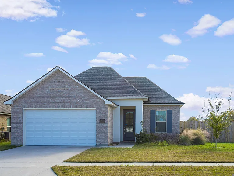 825 Mano Myrtle Dr — Photo 1