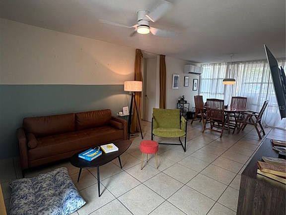 4th image of 400 GRAN BLVD LOS PRADOS #6-201