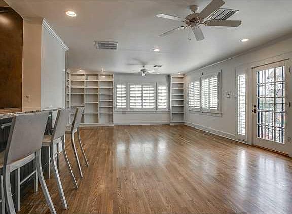 5th image of 925 Park Dr