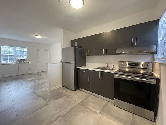 4th image of 442 NE 69th St #442