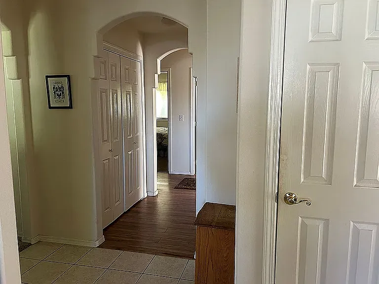 935 Elkhorn Dr — Photo 9