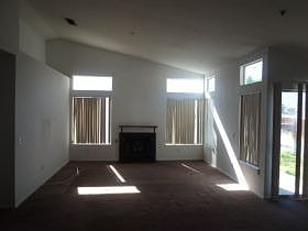 2nd image of 65827 Avenida Pico