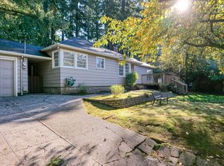 10432 SW 53rd Ave, Portland, OR 97219