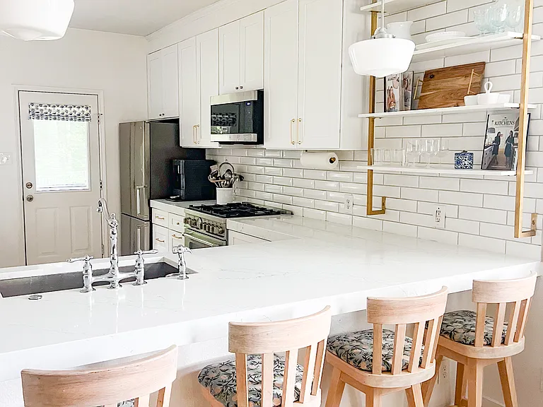 2700 Cypress Point Dr — Photo 1