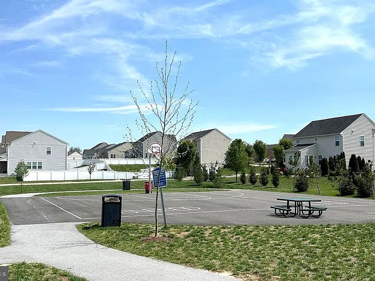 271 Swan Field Ave — Photo 44