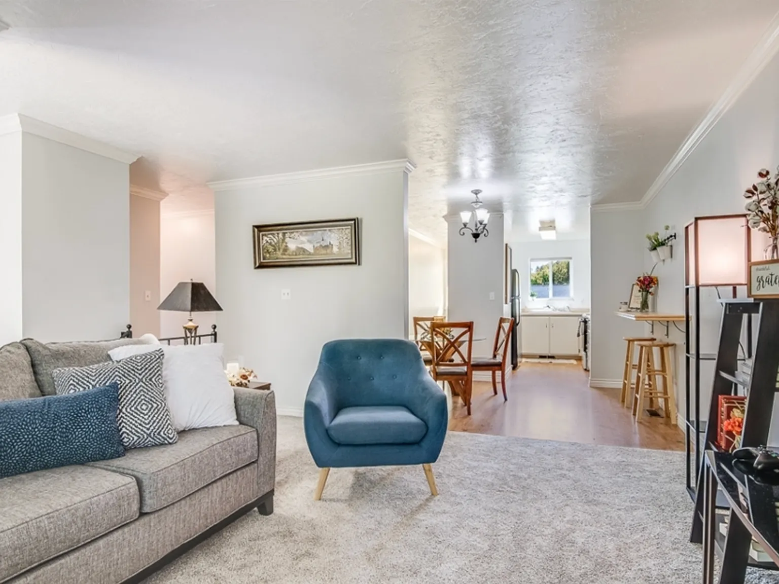 1 bed, 2120 sqft, $599 — Photo 1