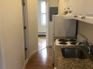 28 Phillips St APT 4, Boston, MA 02114