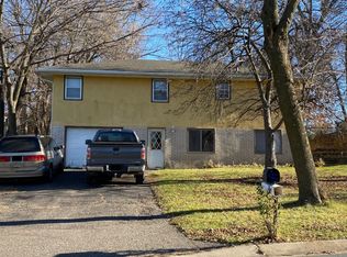 6486 Berkshire Ln N, Maple Grove, MN 55311