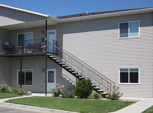 1130 N 35th St, Bismarck, ND 58501