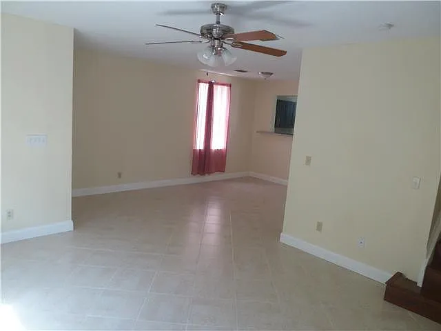 10525 NW 57th Ct #10525 — Photo 19