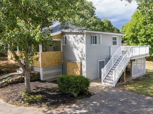 6 Ray Ave, York, ME 03909