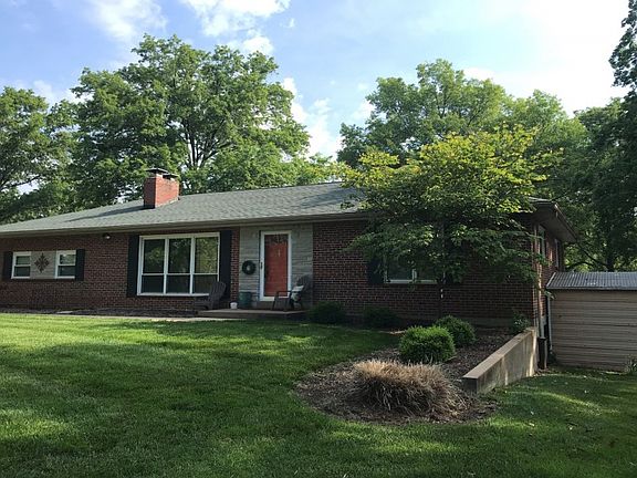 3rd image of 4505 Tama Ln