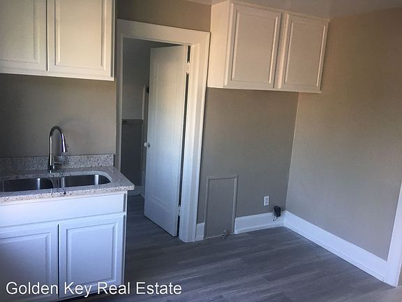 5th image of 18229 Glendale St #10303218