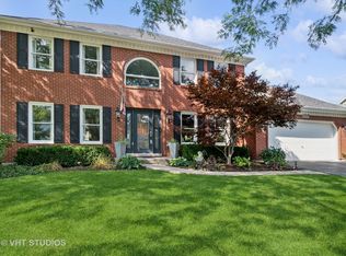 2660 Cheshire Dr, Aurora, IL 60504