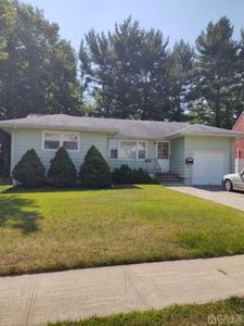 14 Violet Ter, Milltown, NJ, 08850