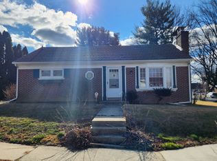 704 Garnet Ave, Lancaster, PA 17603
